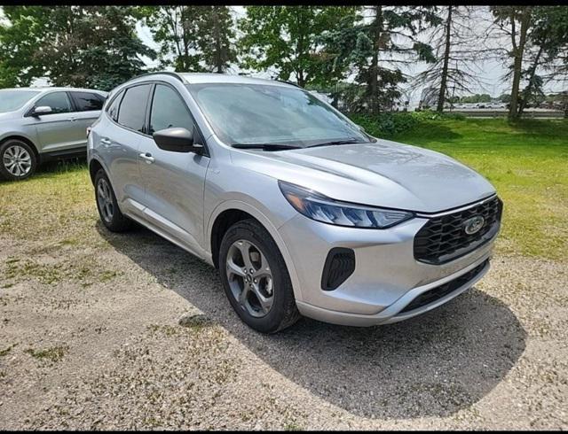 used 2023 Ford Escape car, priced at $24,995