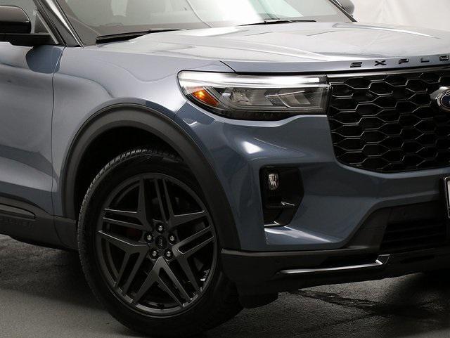 new 2025 Ford Explorer car, priced at $57,514