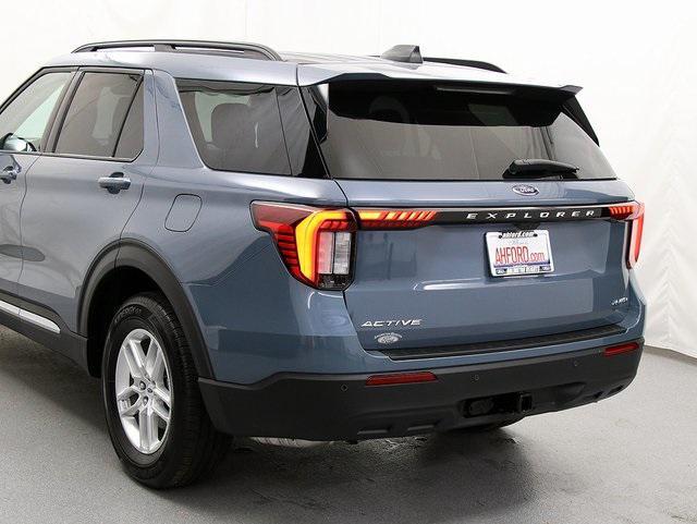 new 2025 Ford Explorer car, priced at $41,519