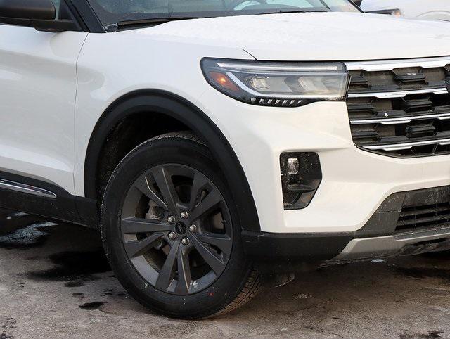 new 2025 Ford Explorer car, priced at $47,701