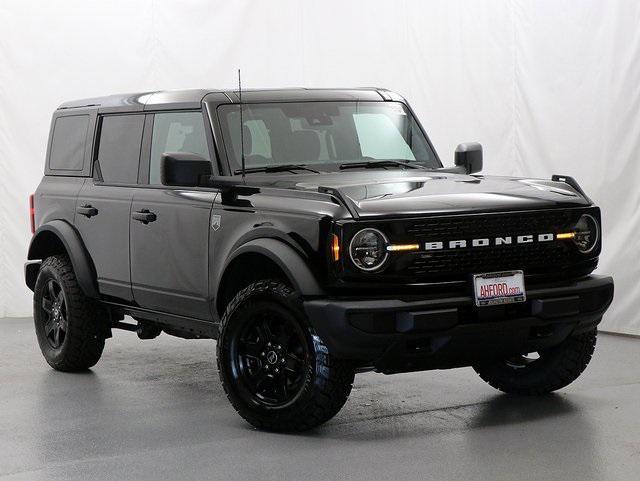 new 2025 Ford Bronco car, priced at $45,130