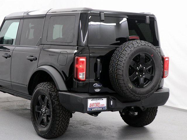 new 2025 Ford Bronco car, priced at $45,130
