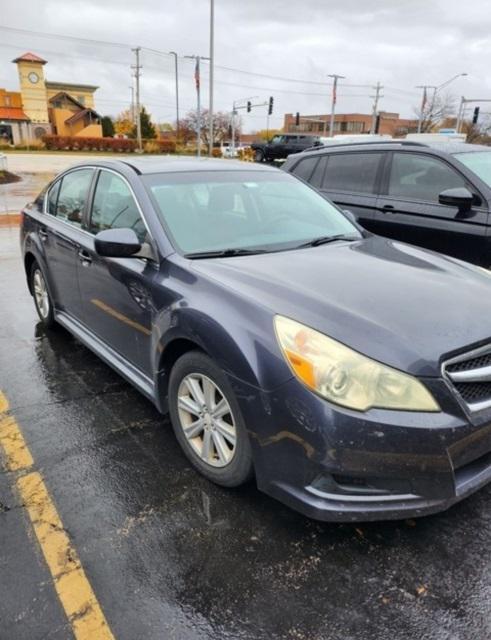 used 2010 Subaru Legacy car, priced at $7,500