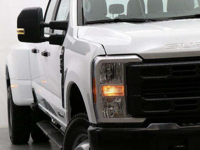 new 2025 Ford F-350 car, priced at $64,938