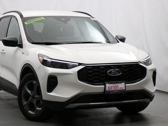 new 2025 Ford Escape car, priced at $31,079