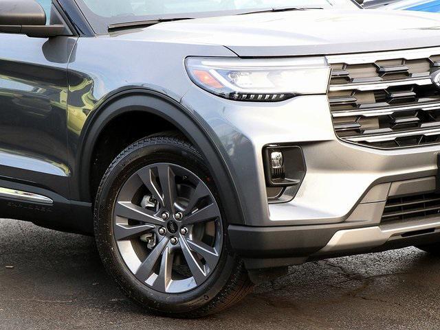 new 2025 Ford Explorer car, priced at $47,105