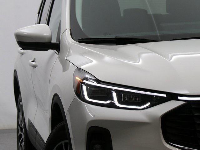 new 2025 Ford Escape PHEV car, priced at $37,207
