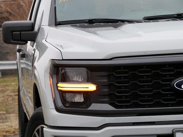 new 2024 Ford F-150 car, priced at $48,304