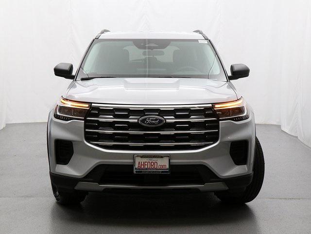 new 2025 Ford Explorer car, priced at $40,237