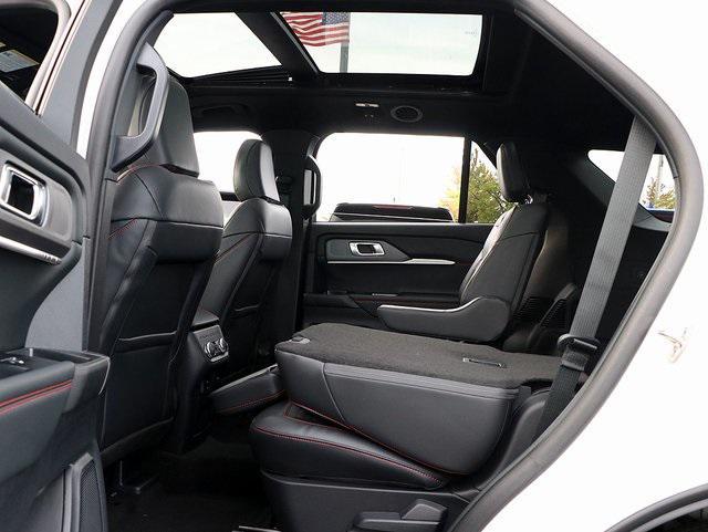 new 2025 Ford Explorer car, priced at $49,600