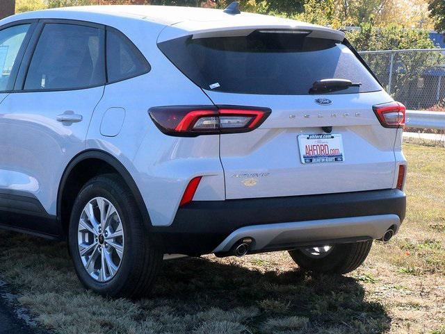 new 2025 Ford Escape car, priced at $30,330