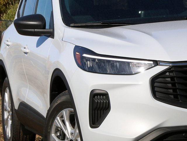 new 2025 Ford Escape car, priced at $30,330