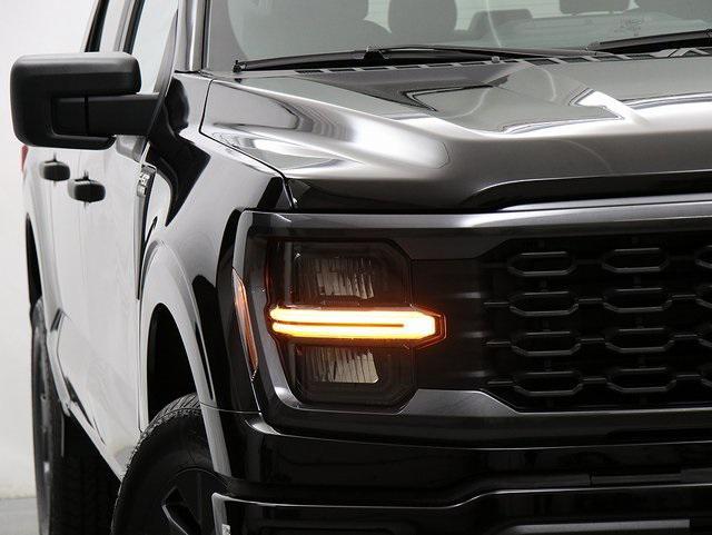 new 2025 Ford F-150 car, priced at $49,041