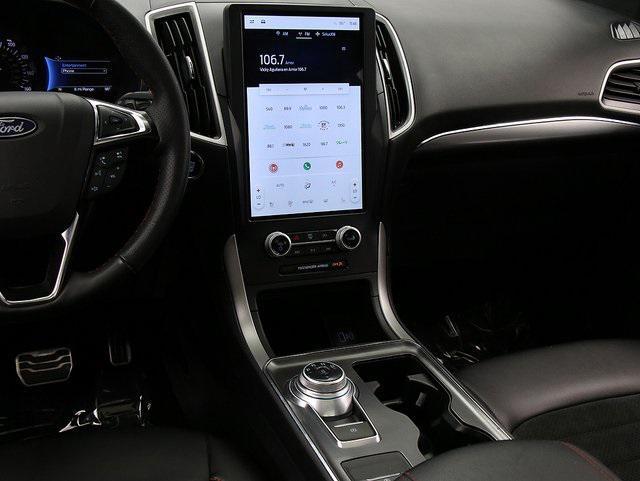 used 2022 Ford Edge car, priced at $25,000