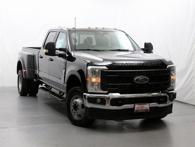 new 2025 Ford F-350 car, priced at $71,195