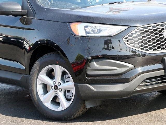new 2024 Ford Edge car, priced at $39,013