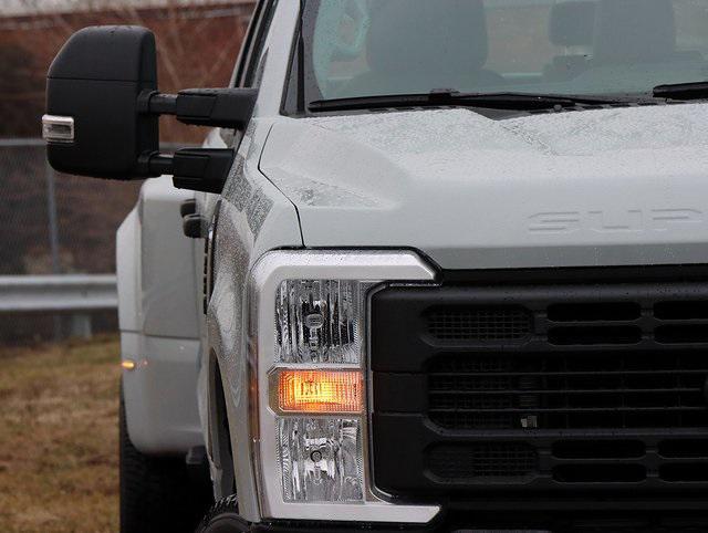 new 2025 Ford F-350 car, priced at $70,325