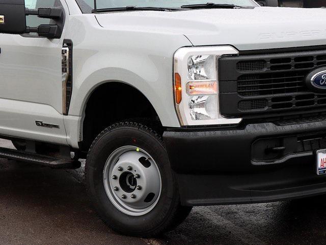 new 2025 Ford F-350 car, priced at $70,325