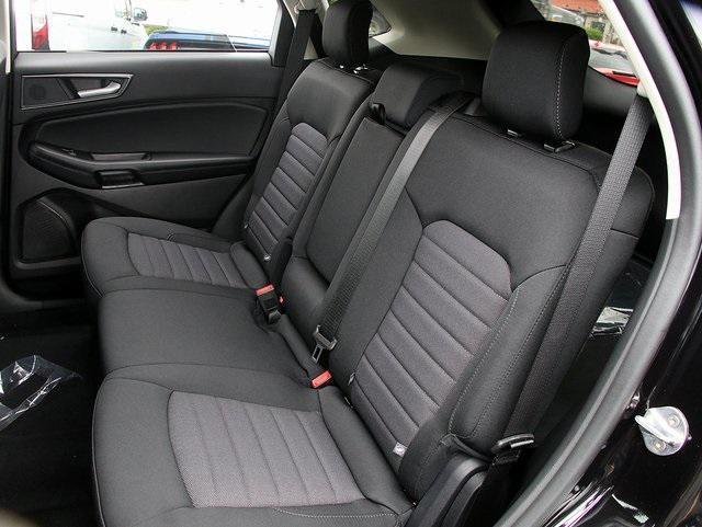 new 2024 Ford Edge car, priced at $35,420
