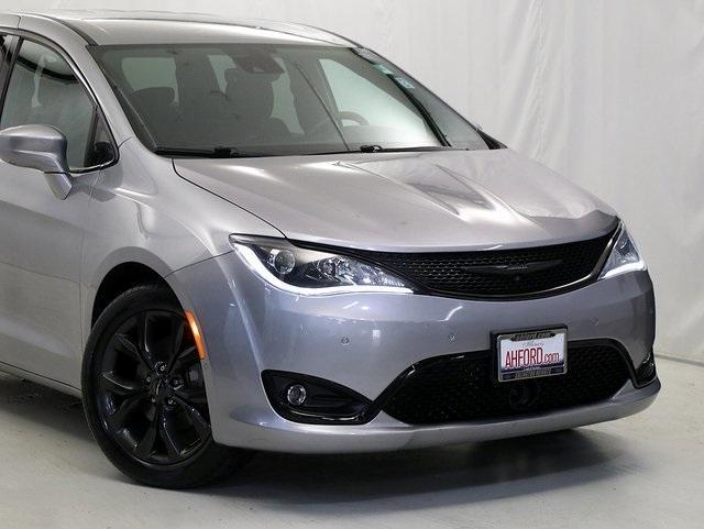used 2019 Chrysler Pacifica car, priced at $18,301