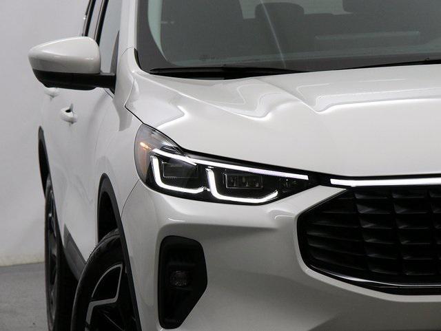 new 2026 Ford Escape car, priced at $39,119