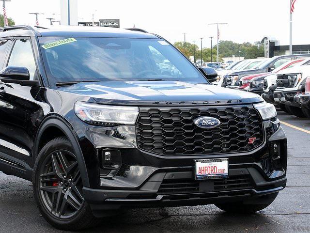 new 2025 Ford Explorer car