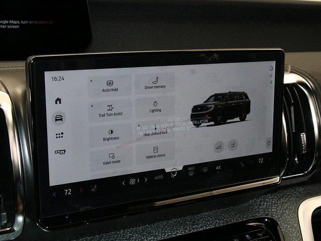 new 2025 Ford Expedition car, priced at $83,545