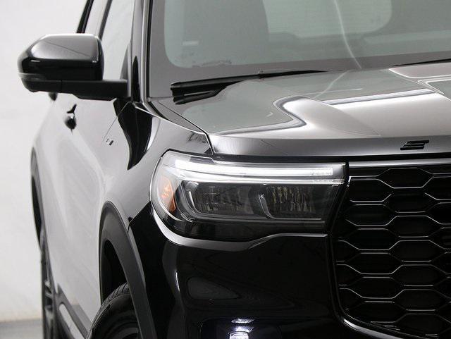new 2025 Ford Explorer car, priced at $50,436