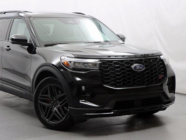 new 2025 Ford Explorer car, priced at $57,019