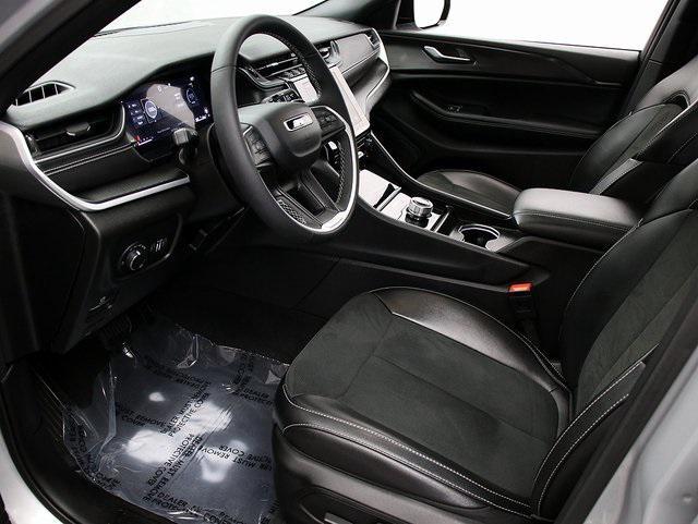 used 2024 Jeep Grand Cherokee car, priced at $35,967