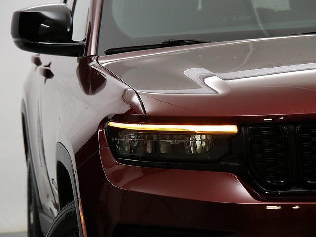 used 2024 Jeep Grand Cherokee car, priced at $33,459