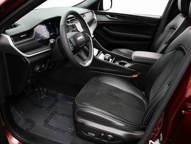 used 2024 Jeep Grand Cherokee car, priced at $33,459