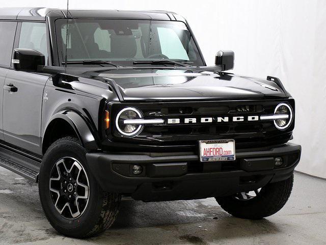 new 2025 Ford Bronco car, priced at $49,885