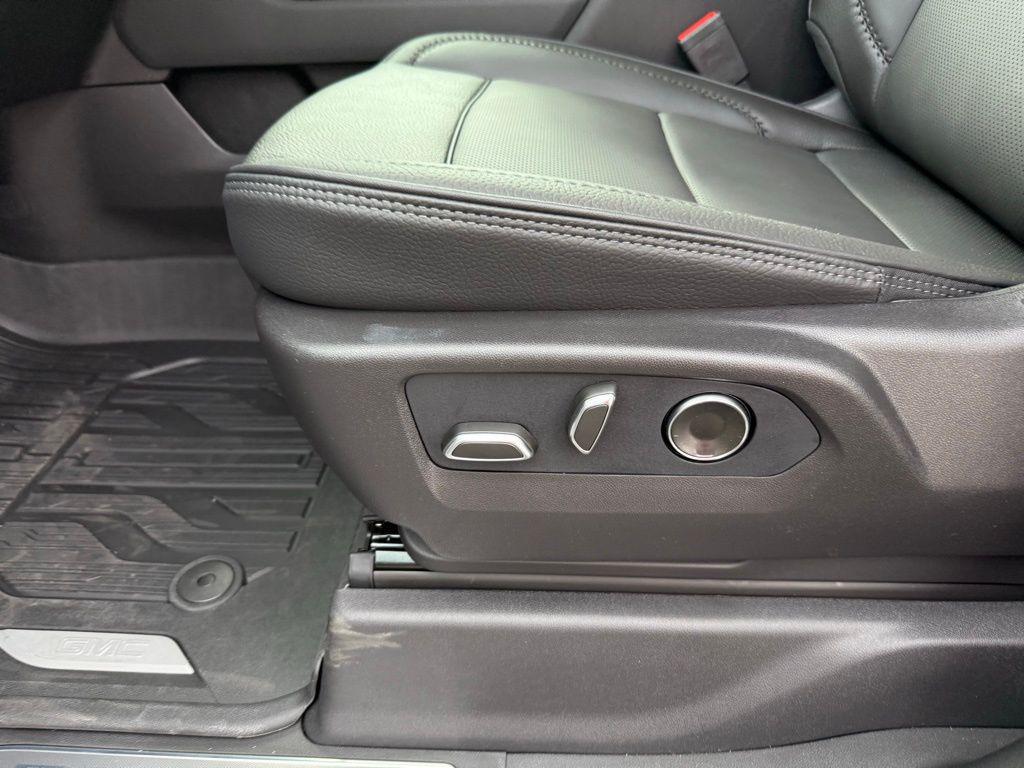 new 2026 GMC Sierra 3500 car, priced at $91,080