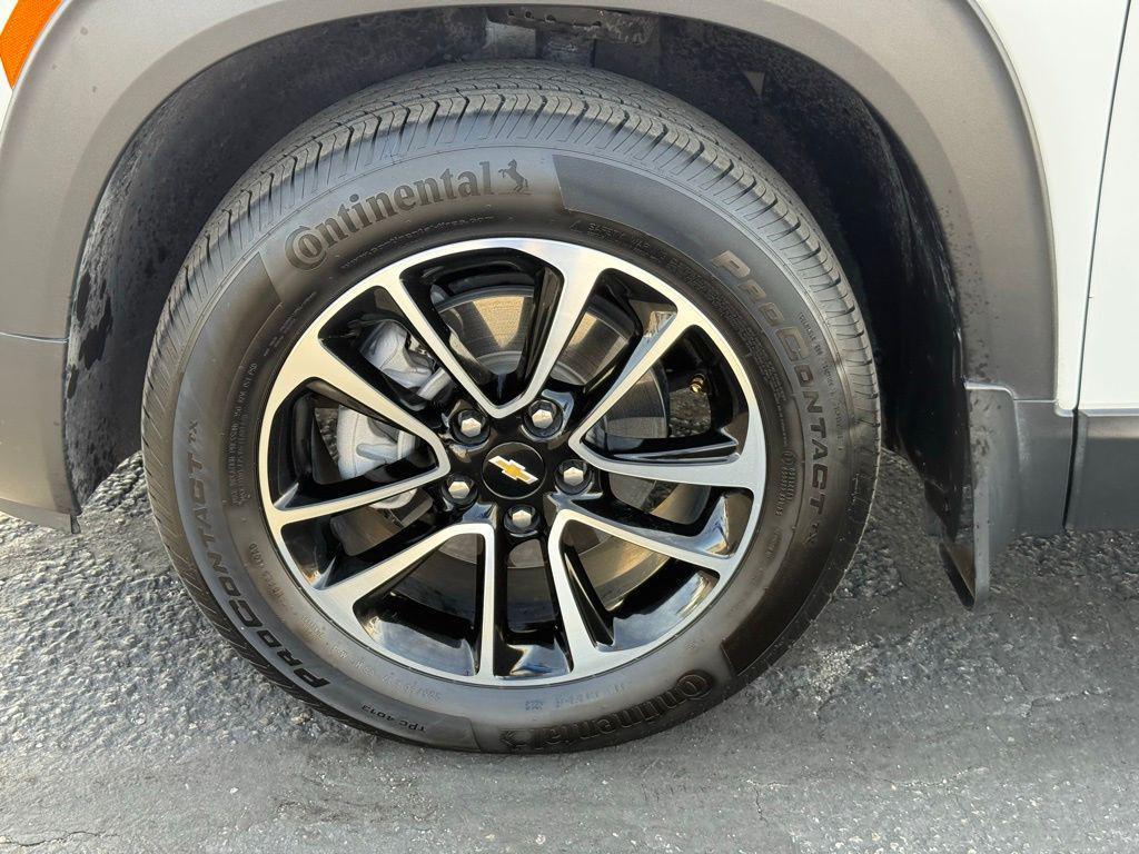 used 2024 Chevrolet TrailBlazer car, priced at $21,123