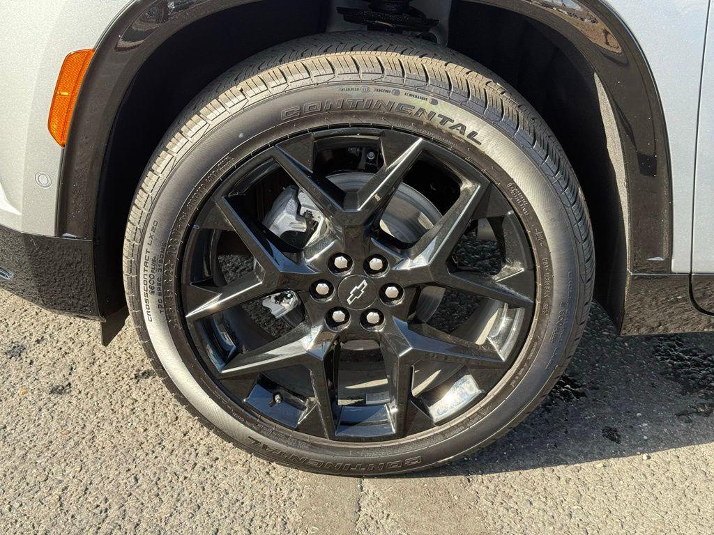 new 2026 Chevrolet Traverse car, priced at $56,247
