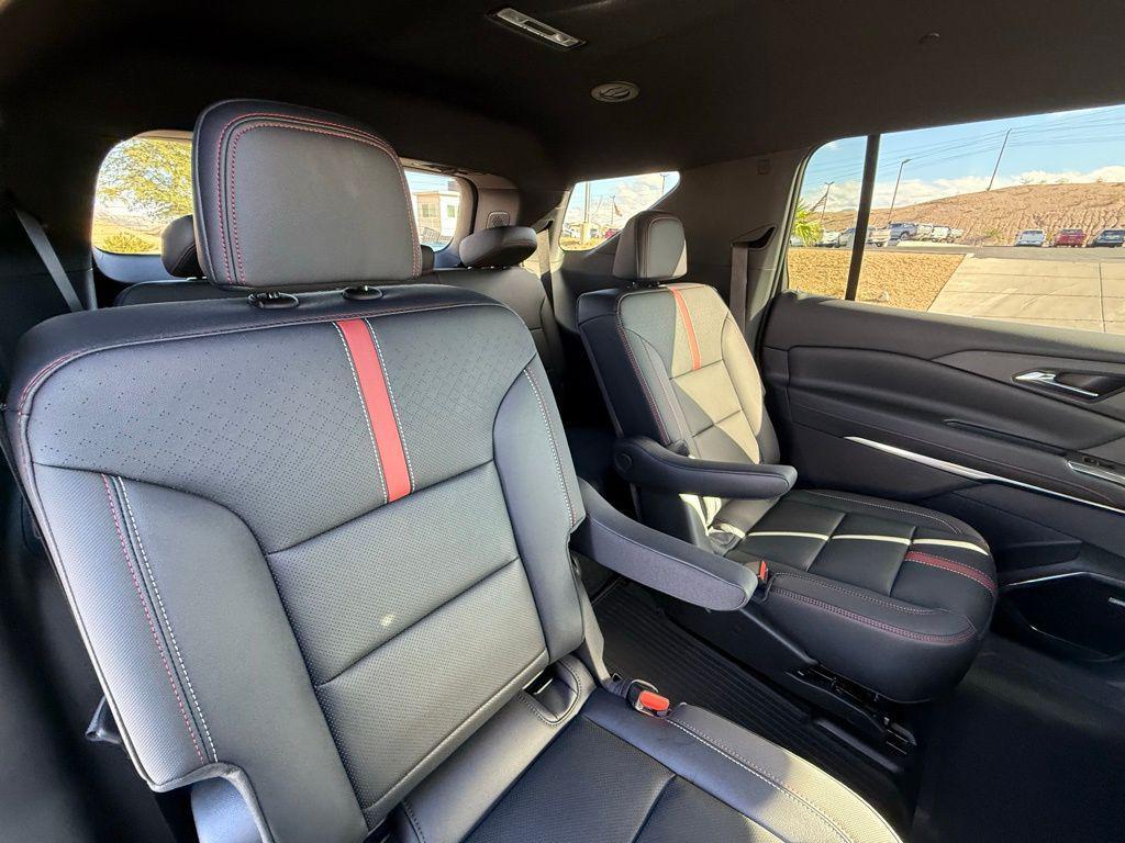 new 2026 Chevrolet Traverse car, priced at $56,247