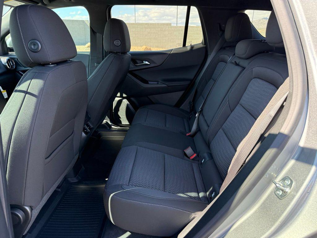 new 2026 Chevrolet Equinox car, priced at $27,620