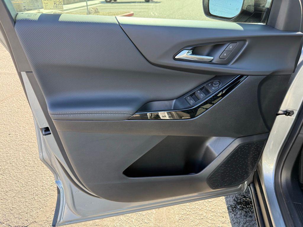 new 2026 Chevrolet Equinox car, priced at $27,620