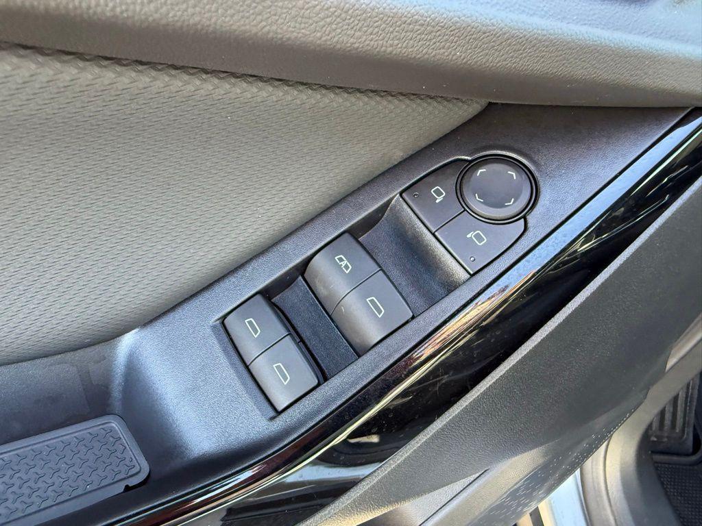 new 2026 Chevrolet Equinox car, priced at $27,620