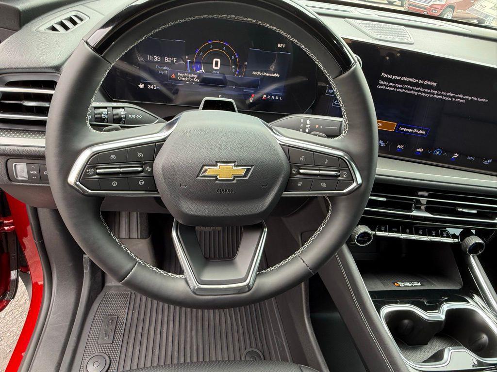 new 2025 Chevrolet Traverse car, priced at $43,910