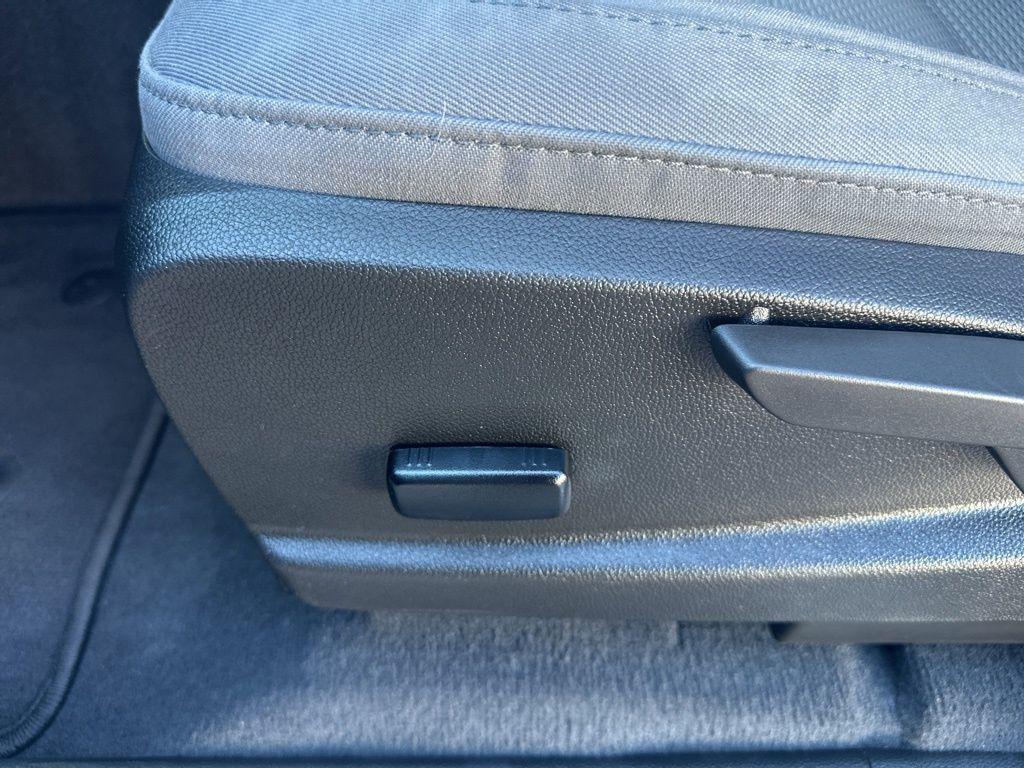 used 2022 Chevrolet Colorado car, priced at $25,488