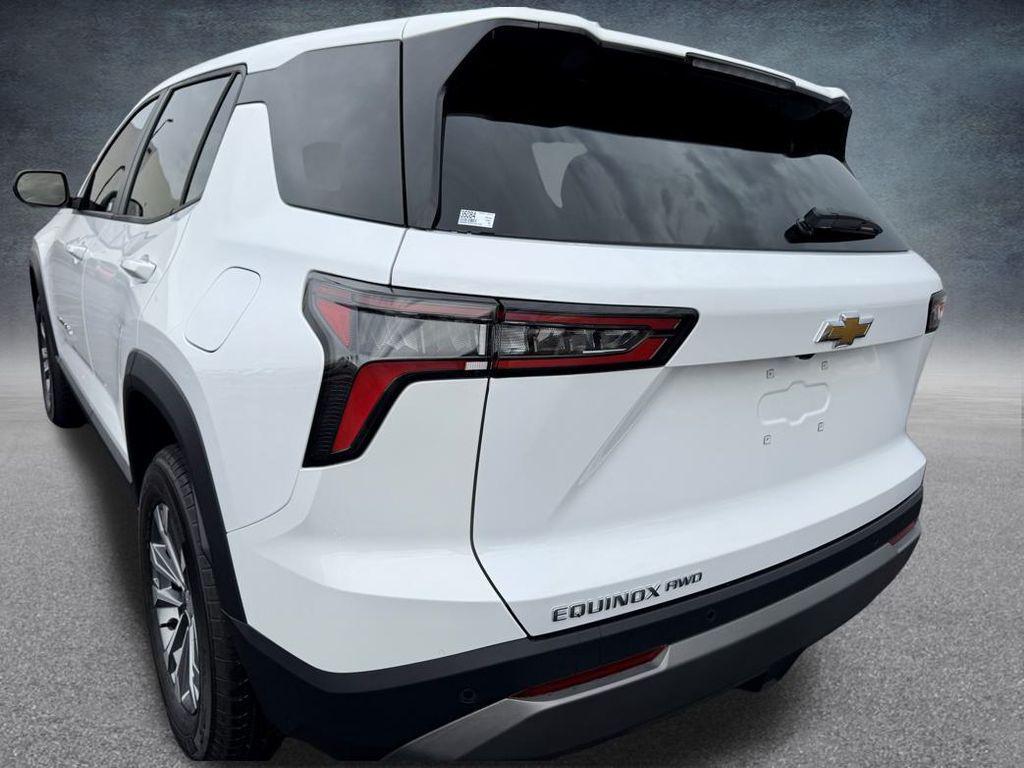 new 2026 Chevrolet Equinox car, priced at $29,484