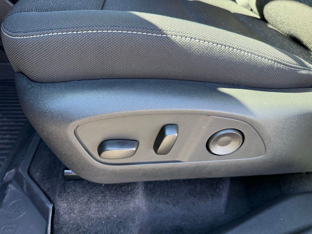 new 2026 Chevrolet Traverse car, priced at $43,894