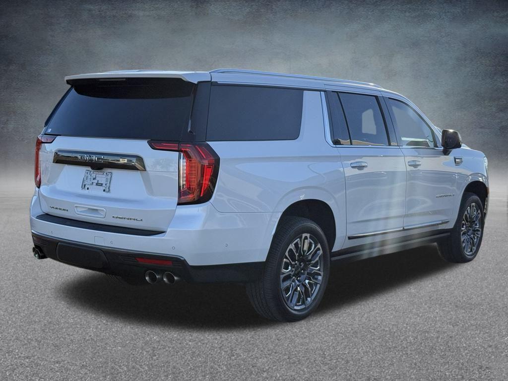 used 2023 GMC Yukon XL car, priced at $72,676