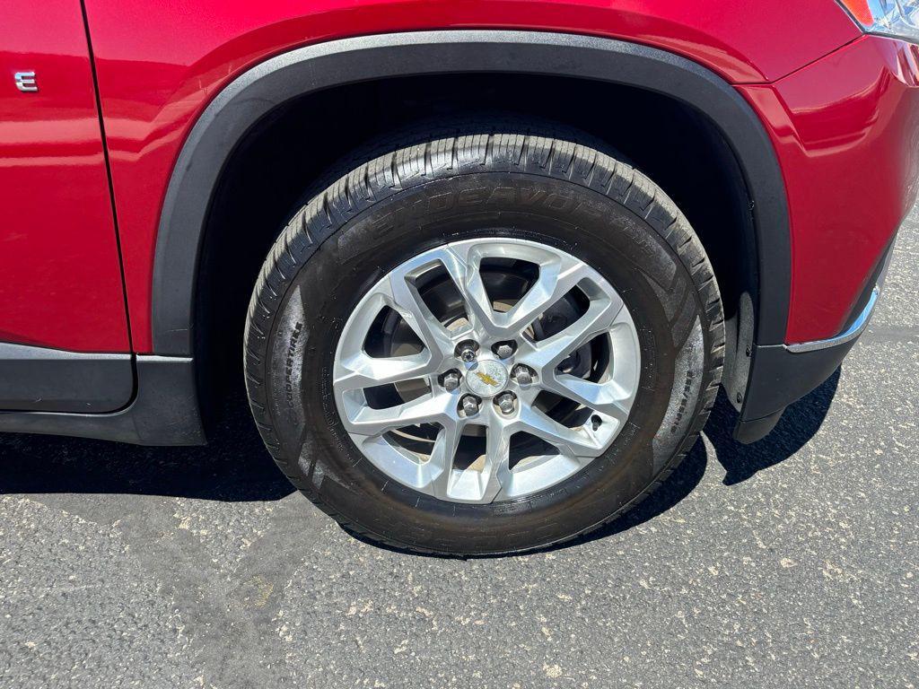 used 2018 Chevrolet Traverse car, priced at $19,659