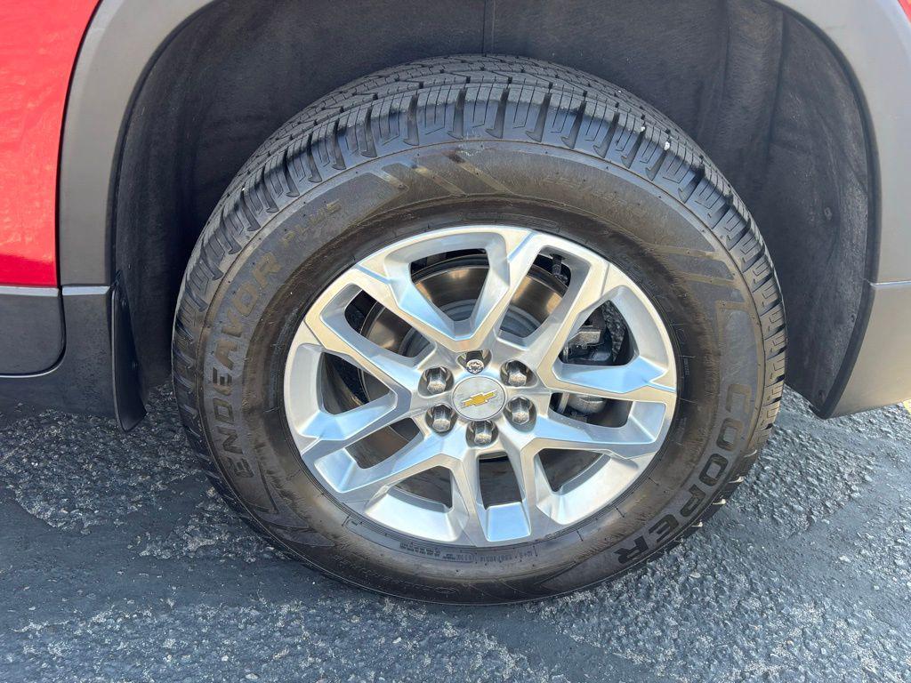 used 2018 Chevrolet Traverse car, priced at $19,659