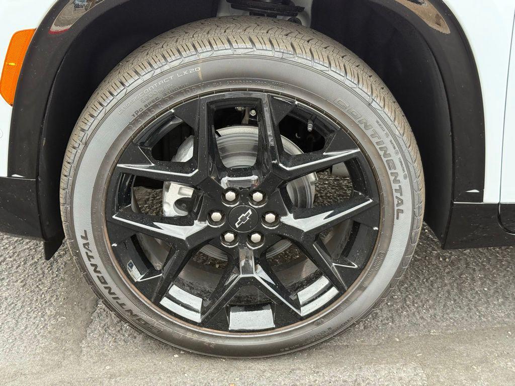 new 2026 Chevrolet Traverse car, priced at $58,717