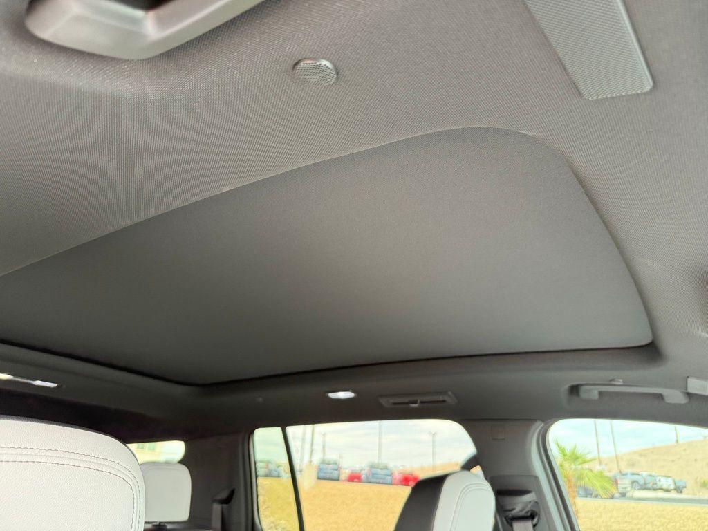 new 2026 Chevrolet Traverse car, priced at $59,178