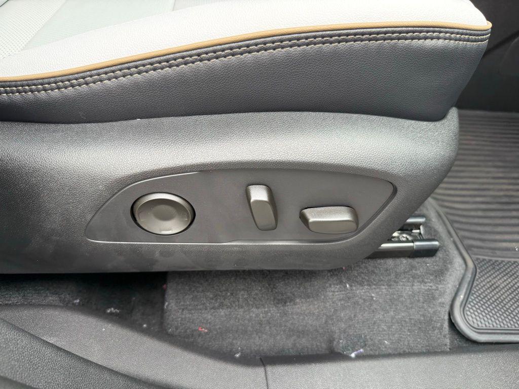 new 2026 Chevrolet Traverse car, priced at $59,178